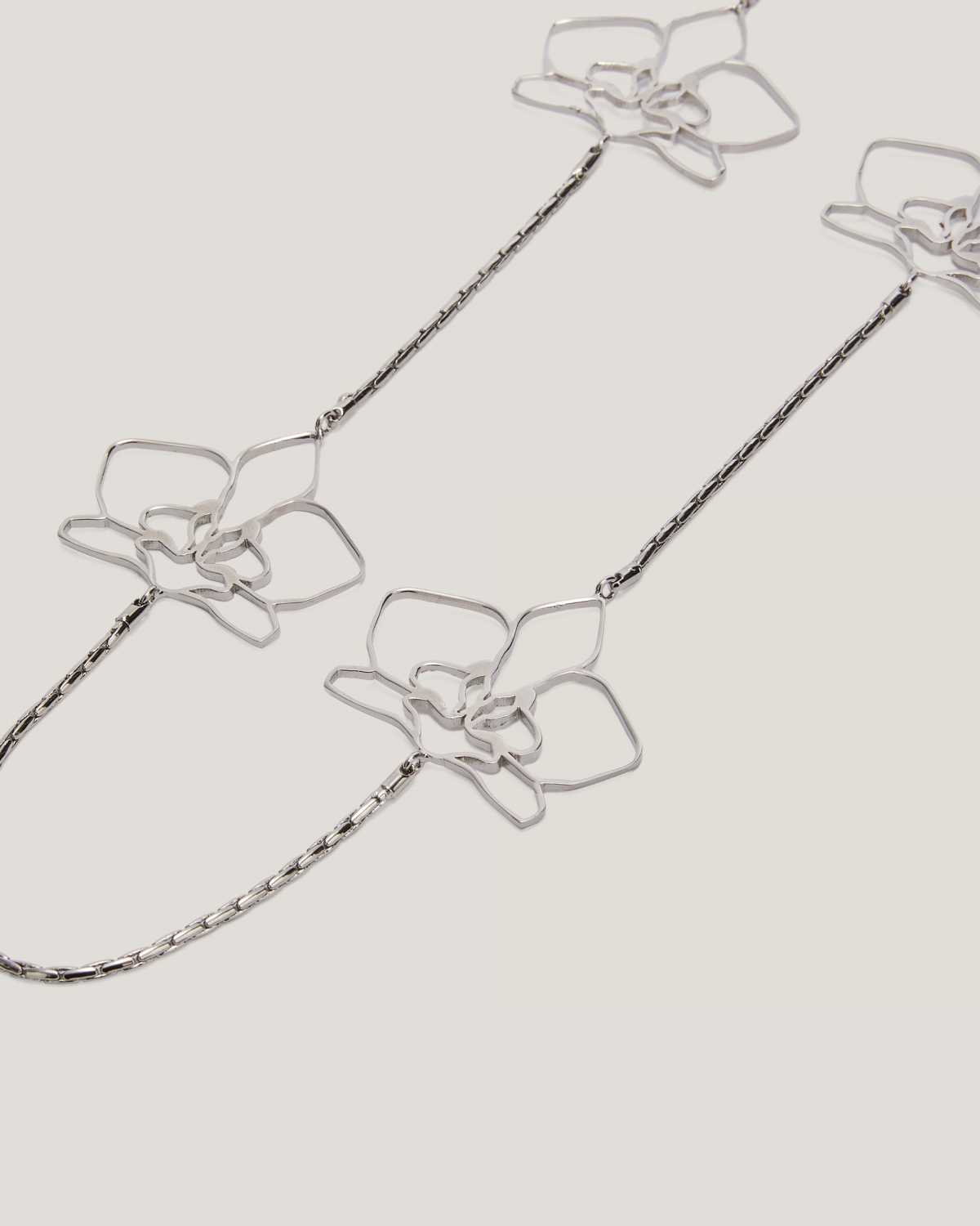 Orchid outline nacklace | Jewelry, Spring Summer 2024, SS24, EID , Accessories, New Arrivals | Genny